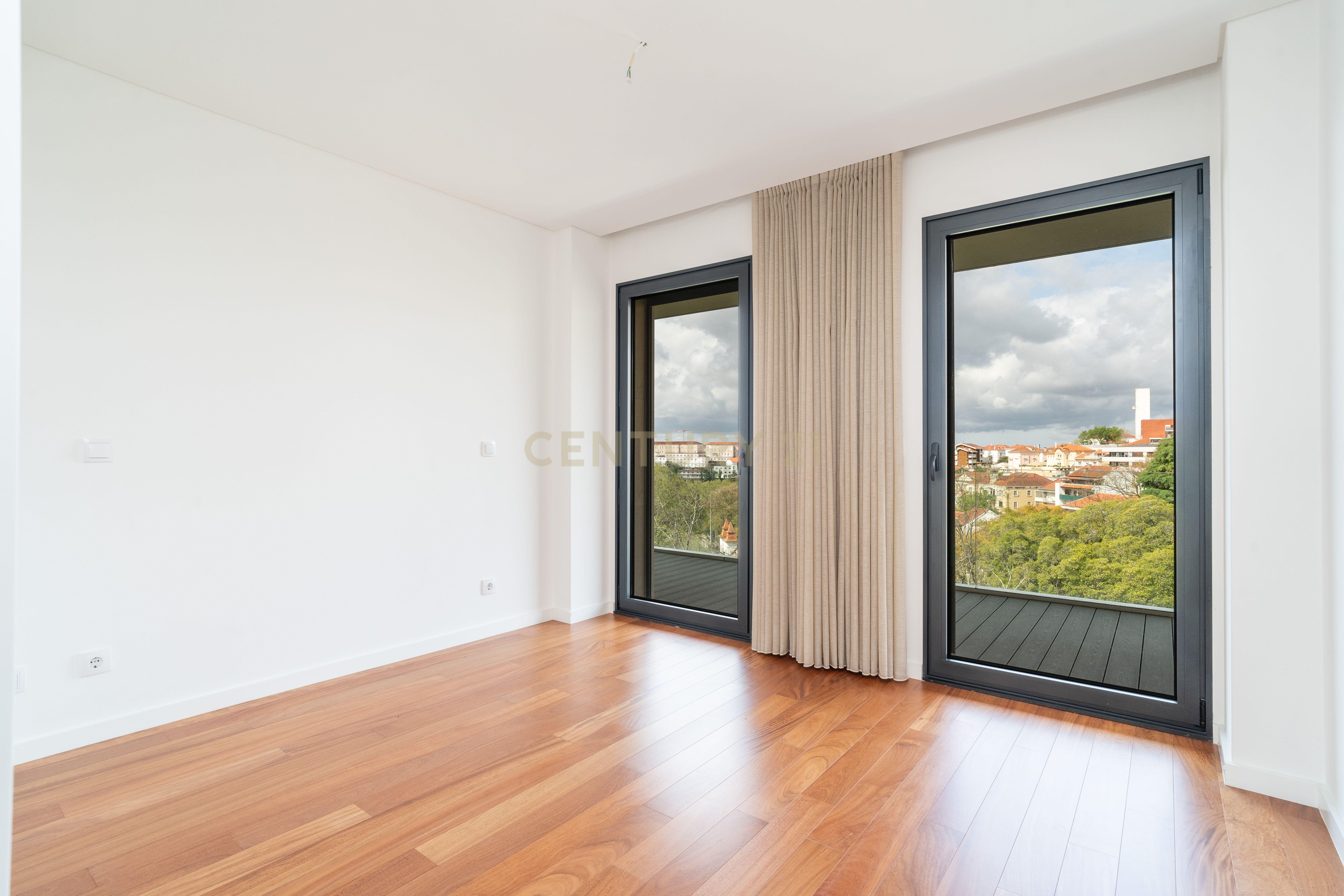 Requintada Penthouse T6 em Celas - Coimbra - Image 21