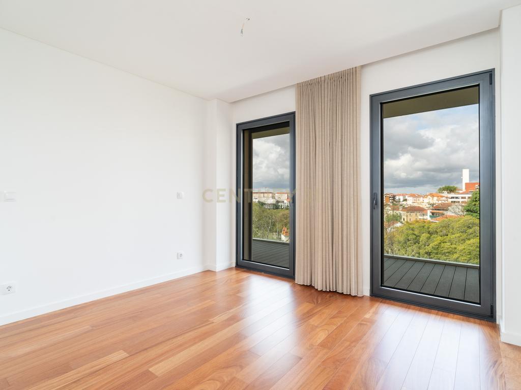 Requintada Penthouse T6 em Celas - Coimbra - Image 21