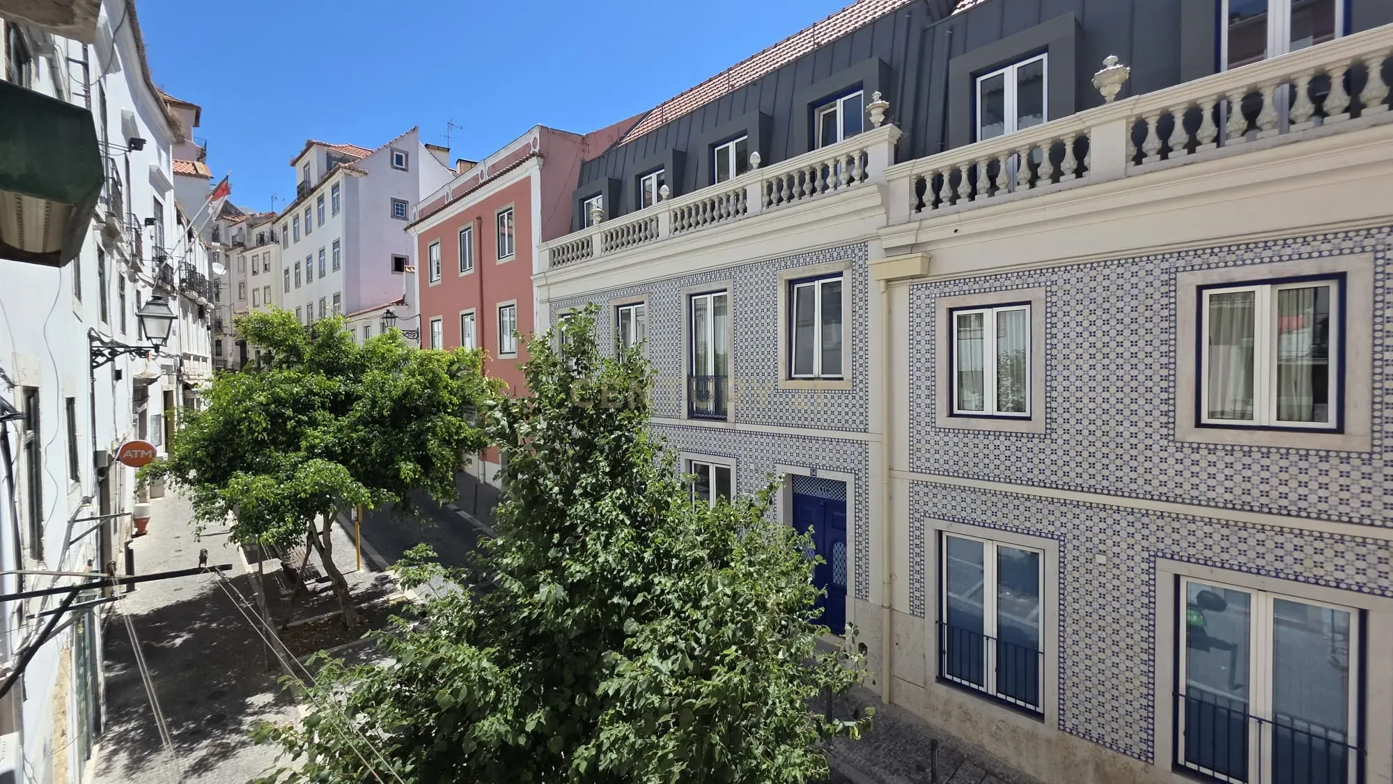 Fotografia 4 de APARTAMENTO T1+1 ALFAMA na Rua dos Remédios, ótima localização na Capital
