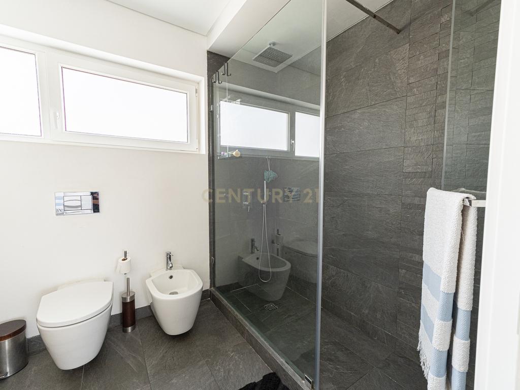 Moradia Geminada T4 em Carcavelos, Sassoeiros - Image 41