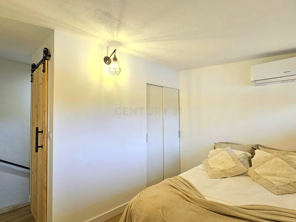 Encantadora Moradia Duplex T1 Totalmente Remodelada em Setúbal - Image 18