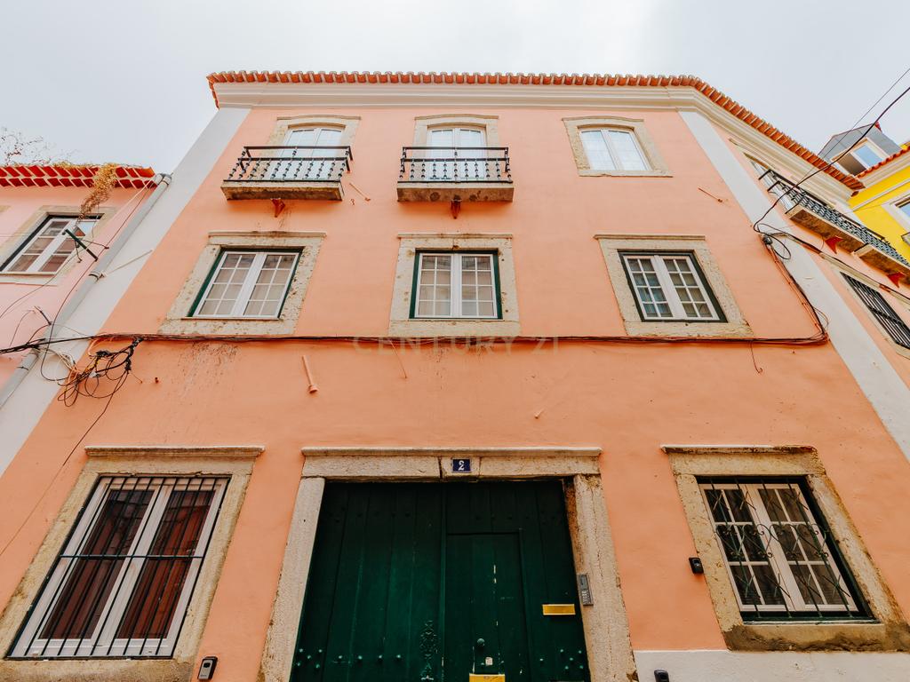 APARTAMENTO T2 - LOCALIZAÇÃO PREMIUM NO CORAÇÃO DE LISBOA - Image 38