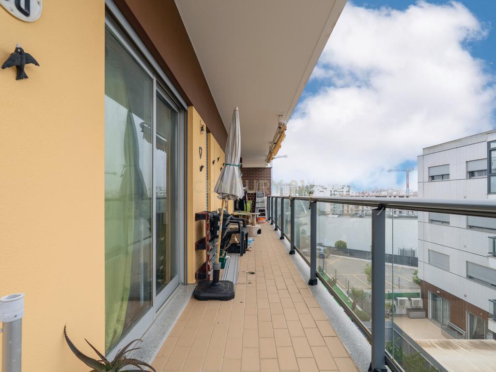 Apartamento T3 com Garagem em Portimão 🏡  - Image 6