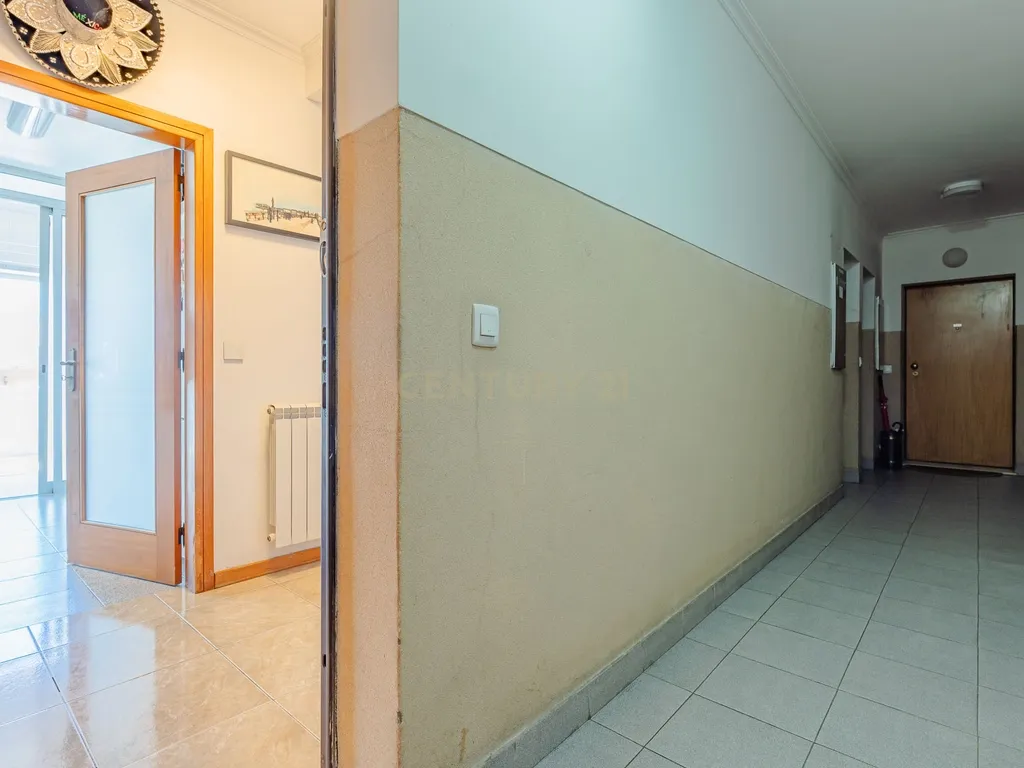 Apartamento T2 com terraço panorâmico – Rio Tinto - Image 26