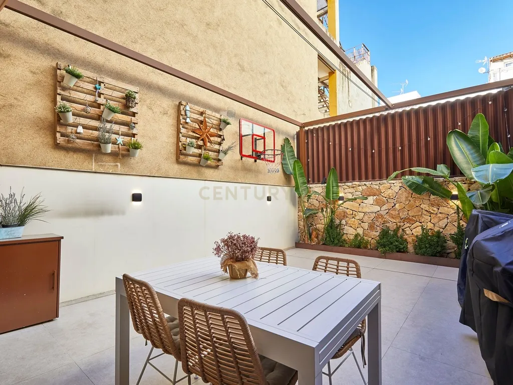 Casa Espetacular no Centro de Tiana - Image 7