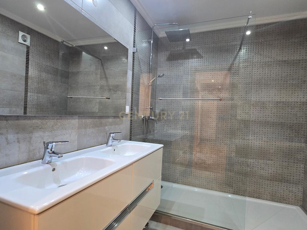 T2 com Box para arrendamento em Porto Salvo, Oeiras - Image 13