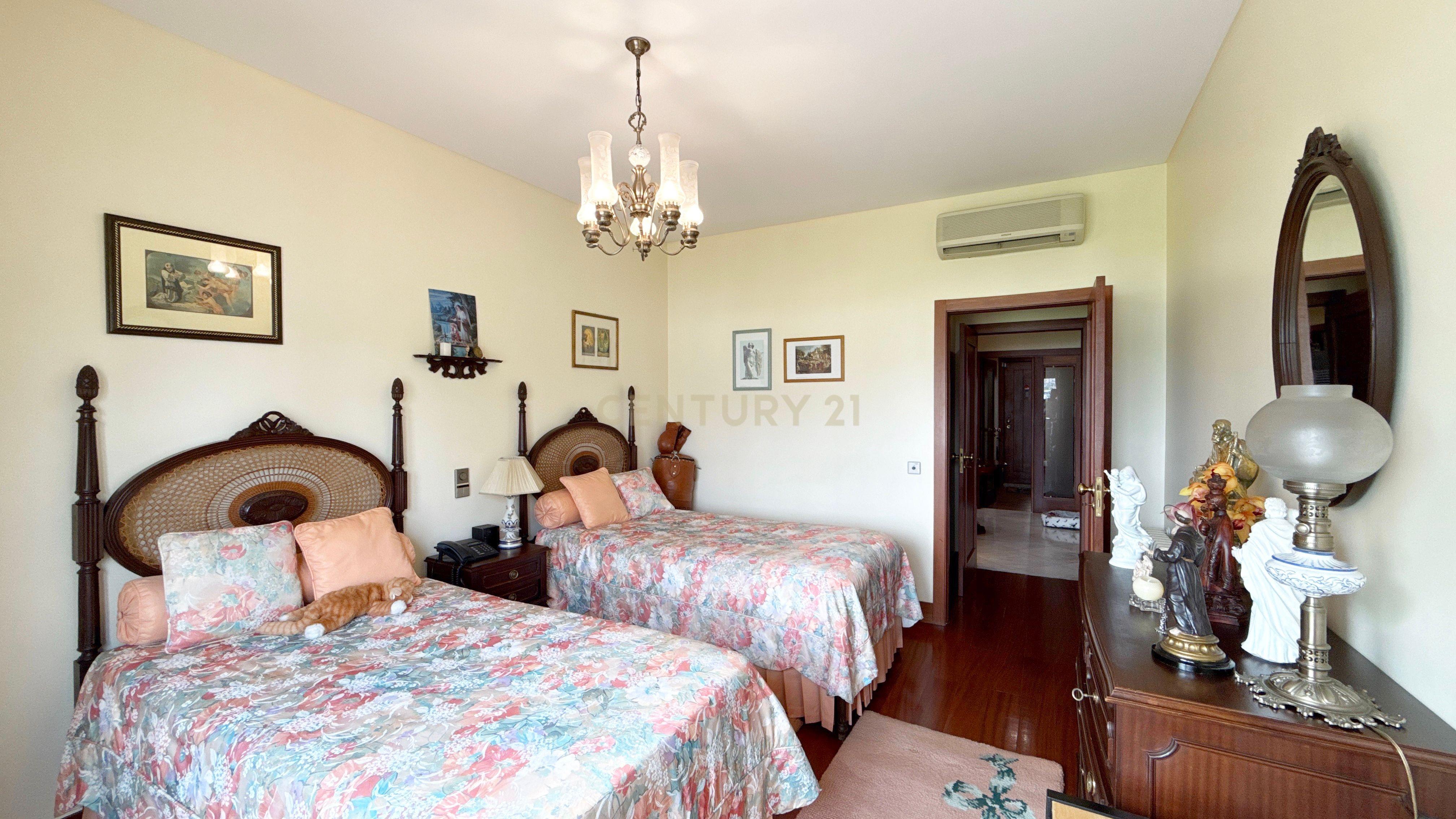 APARTAMENTO T5 DUPLEX | VISTA RIO | LORDELO DO OURO – FOZ, PORTO - Image 30