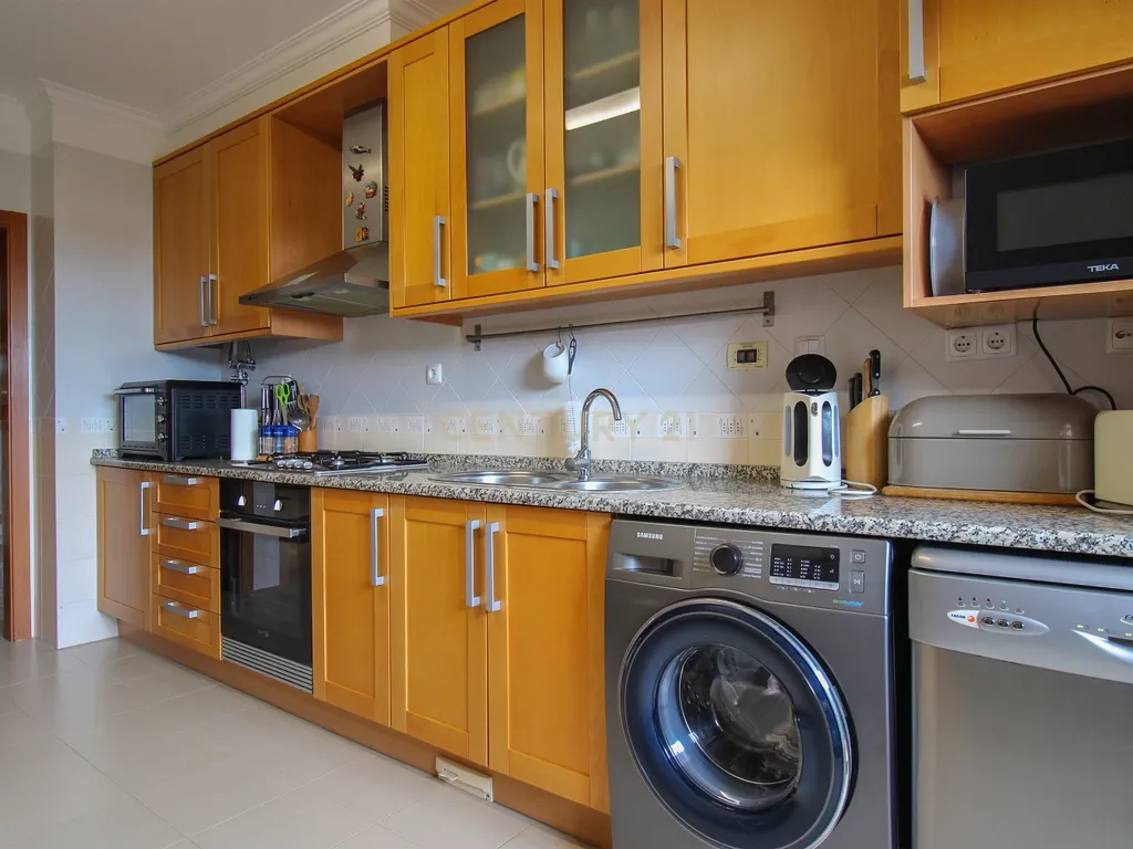 Apartamento T3 centro Palmela - Image 11