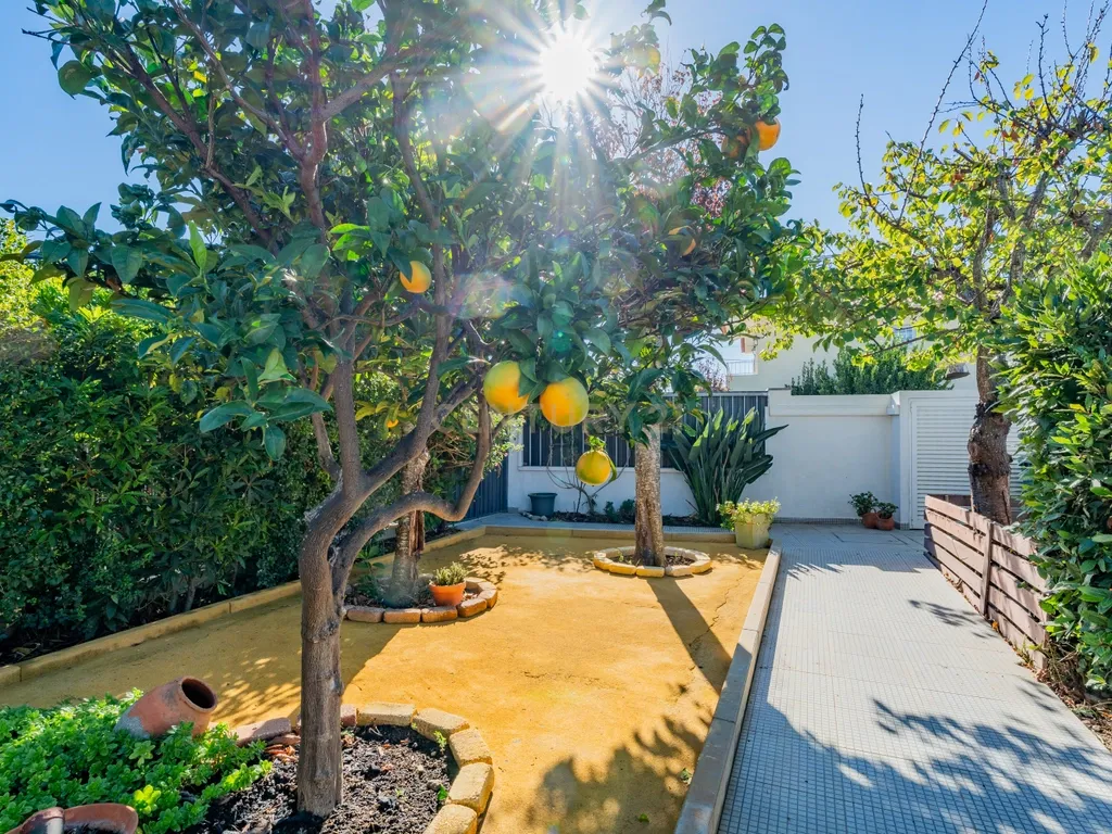 Moderna Moradia em Alcabideche, Cascais - Oportunidade Única - Image 1