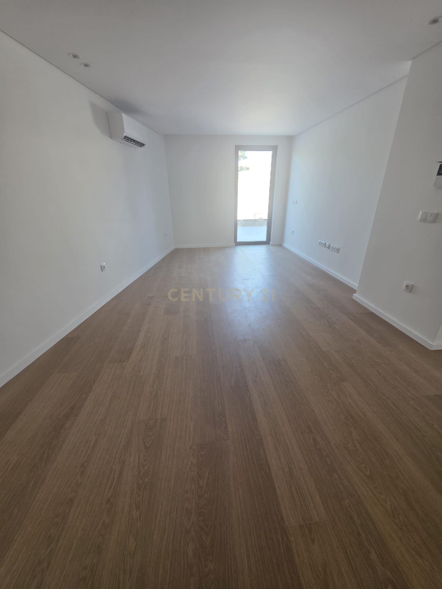 Fotografia 11 de Moderno Apartamento T2 em Vila Nova de Gaia