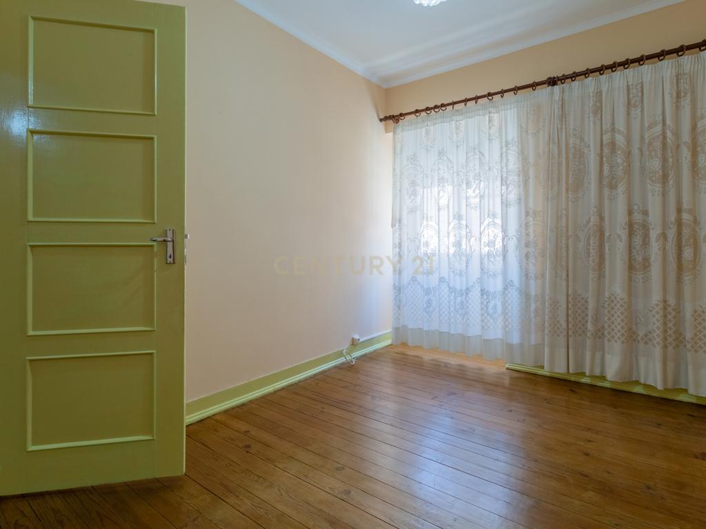 Apartamento T3 em Moscavide, Loures - Image 6