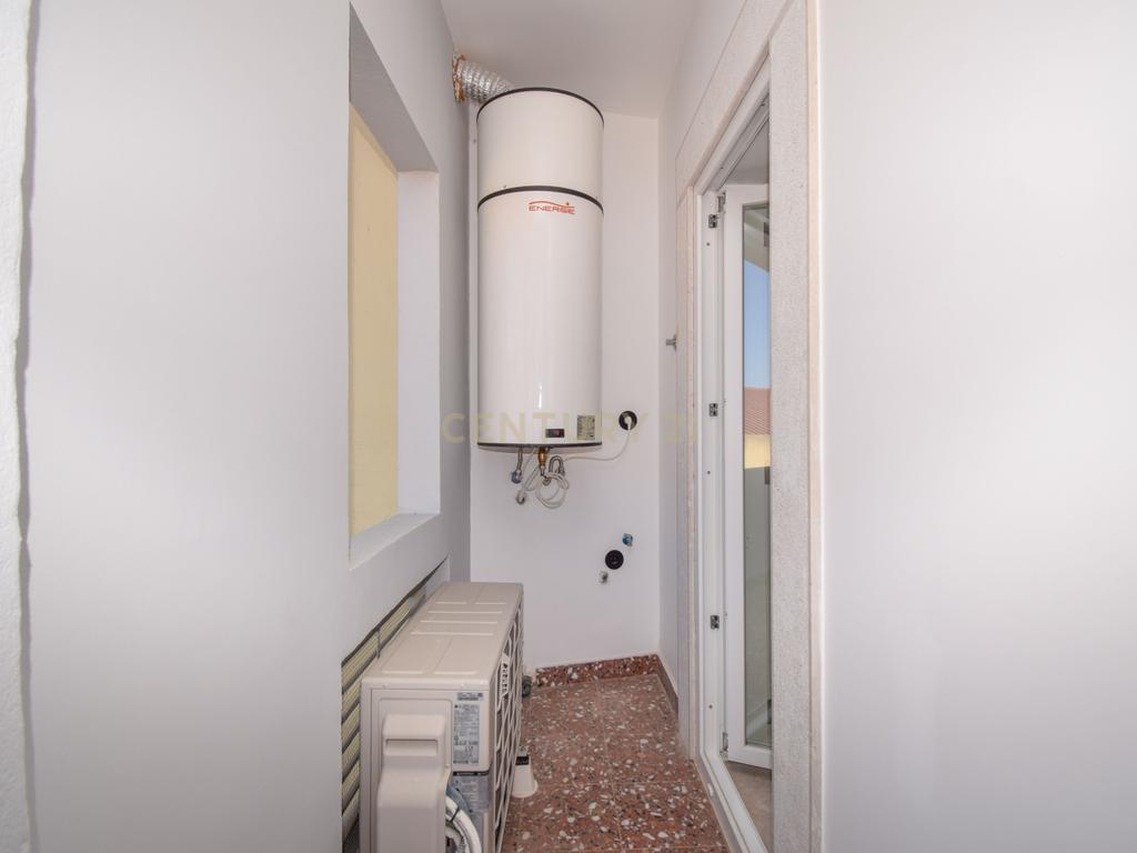 Duplex em prédio totalmente reconstruído, com acabamentos de excelência - Image 12