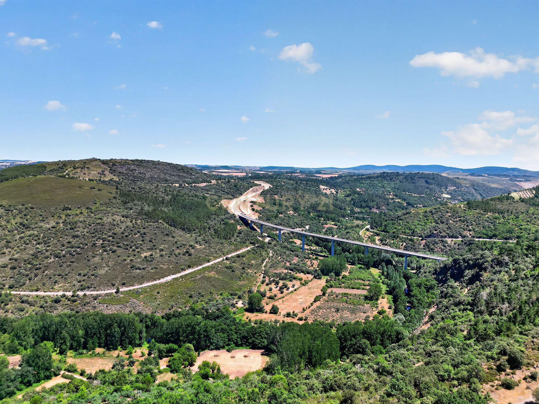 Moradia T6+ à venda em Quintanilha, Bragança — foto 6