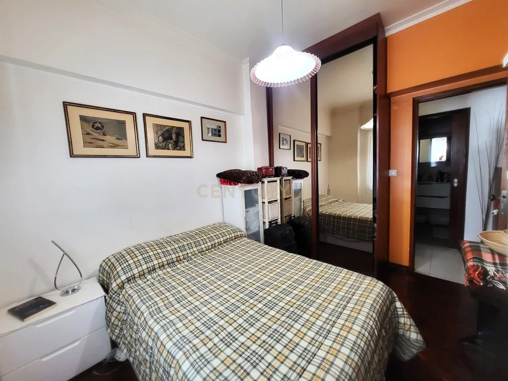 Apartamento T3 – Miratejo, Corroios - Image 9