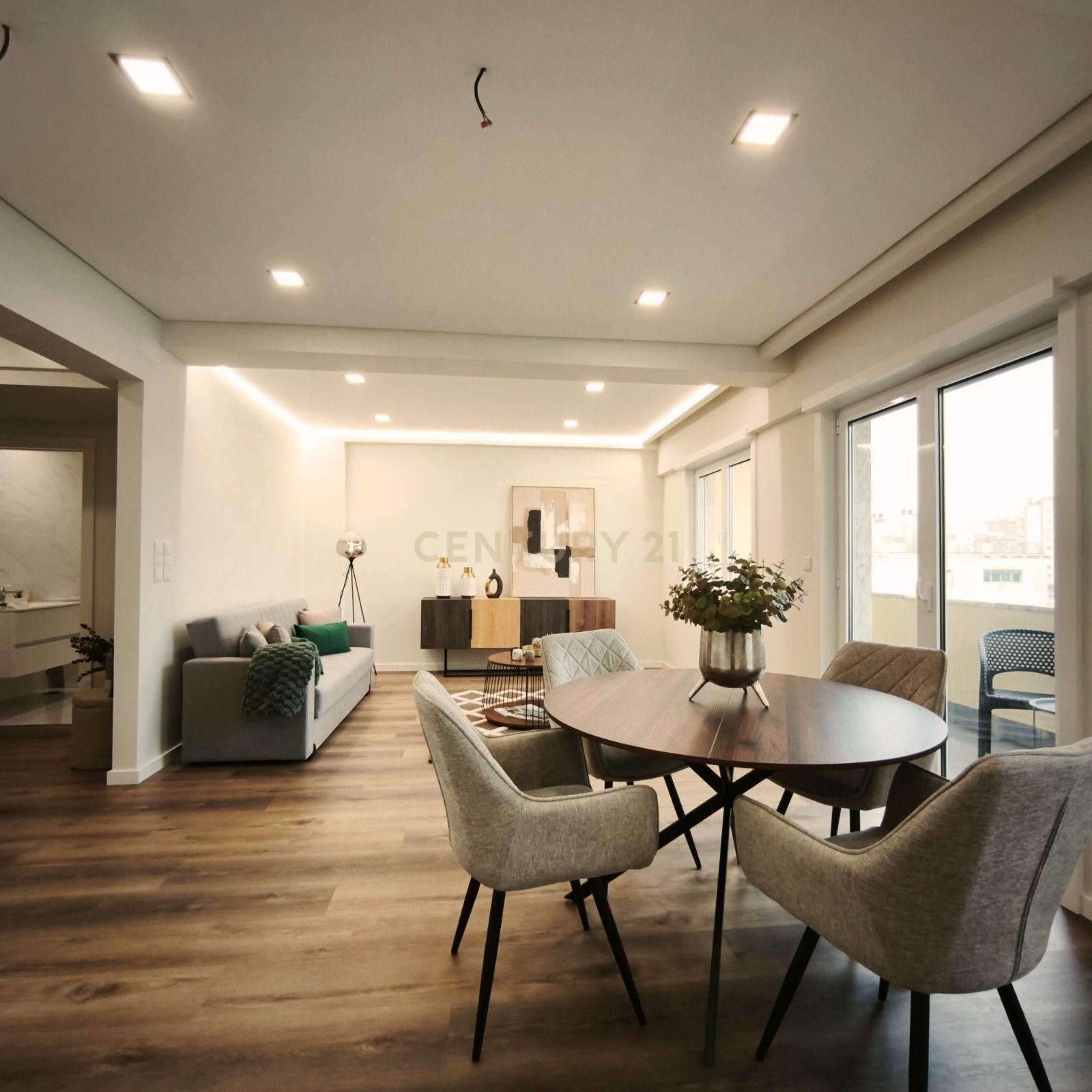 Fotografia 4 de T3 Totalmente Remodelado nas Laranjeiras | Conforto, Elegância e Localização de Excelência