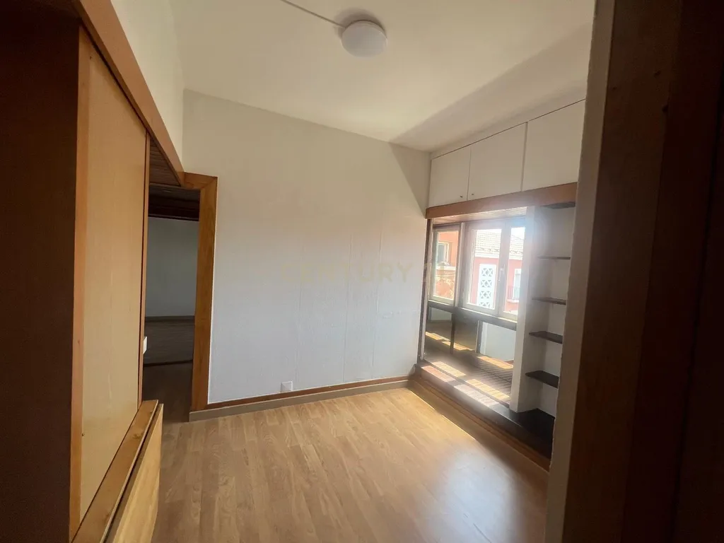 Apartamento T2, Alcantara, Lisboa - Image 2