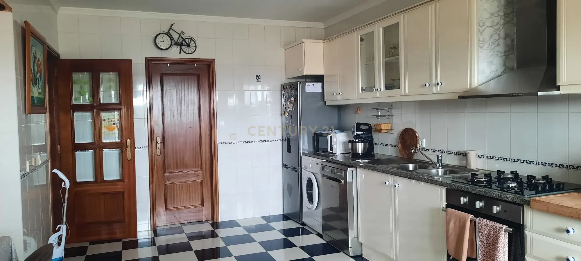 Apartamento T2 Duplex em Oiã- Oliveira do Bairro - Image 27