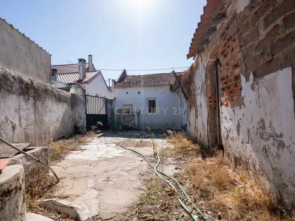 Casa para Recuperação em Cartaxo com Vista Panorâmica - Image 22