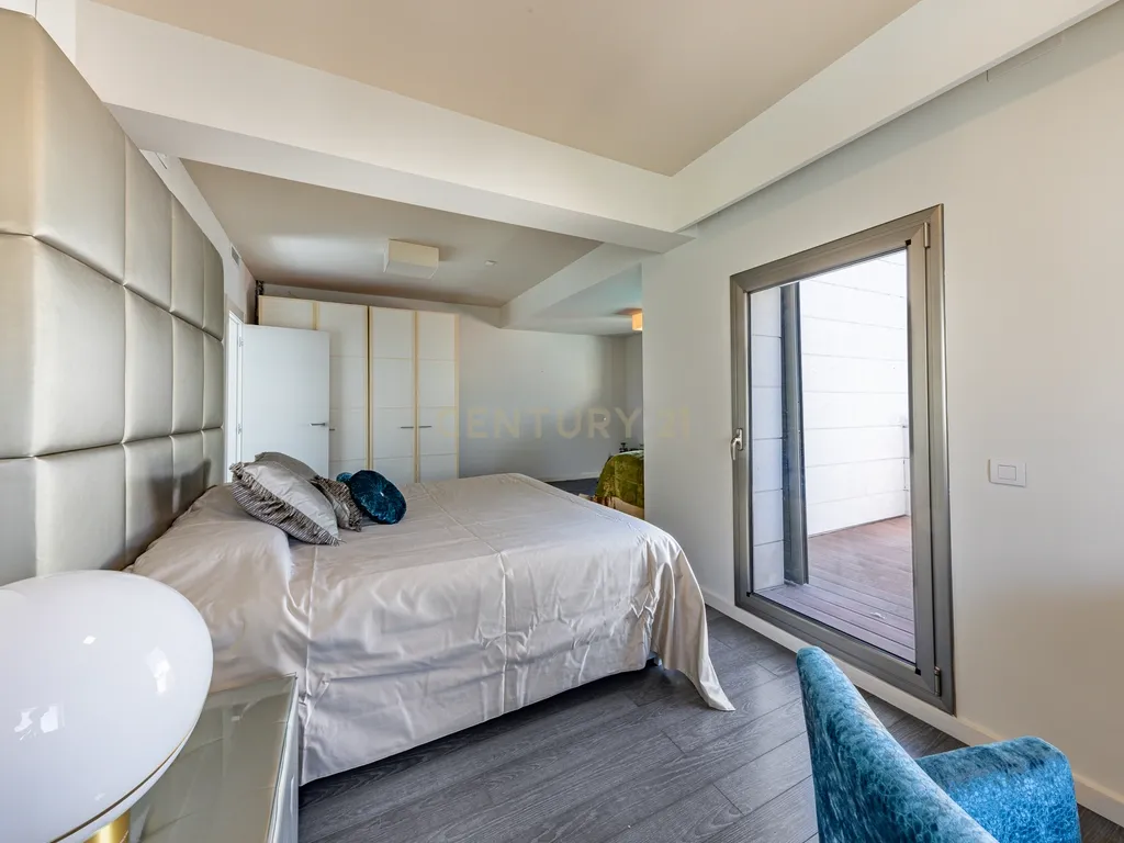Villa de Design em Segunda Linha de Mar em Sitges com Mobiliário de Marcas de Luxo - Image 50