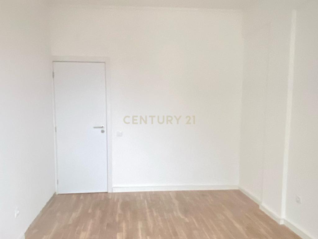 Excelente Apartamento T2 na Covilhã - Image 10