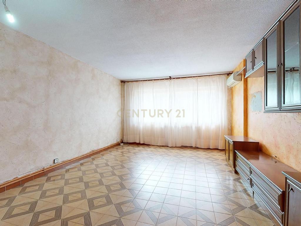 Apartamento Espaçoso em Madrid com Vista para a Cidade - Image 10