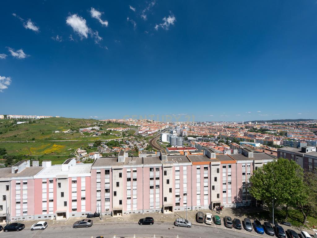 **Fantástico apartamento T4 com arrecadação*** - Image 22