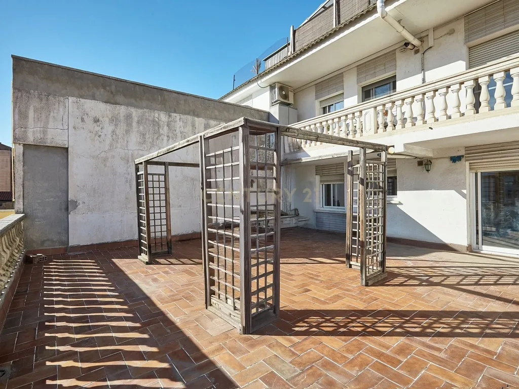 Apartamento em Montcada i Reixac, Barcelona - 3 Quartos - Image 3