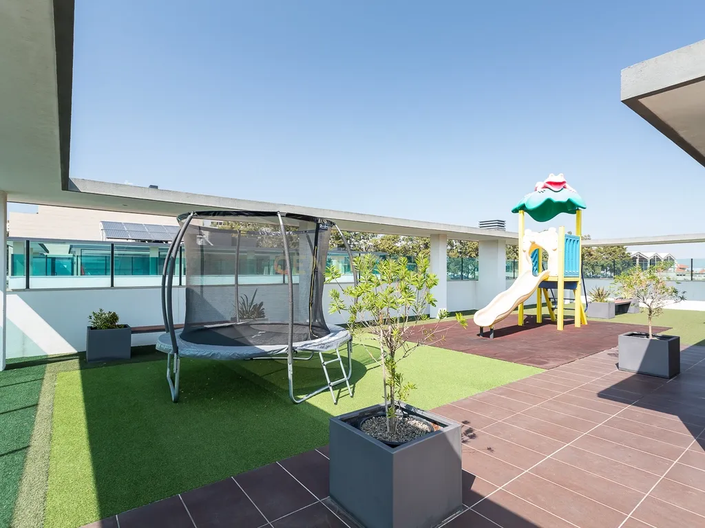 Apartamento T2 num condomínio com Vista Panorâmica em Odivelas, Famões - Image 38