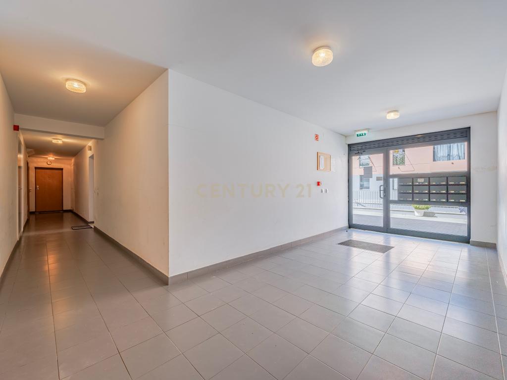 Apartamento T1 em Luz, Lagos - Perto da Praia e Centro - Image 3