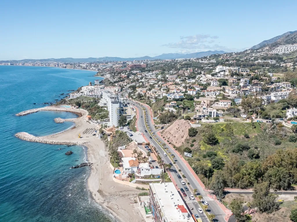 Moradia de Luxo a 500 Metros da Praia - Image 45