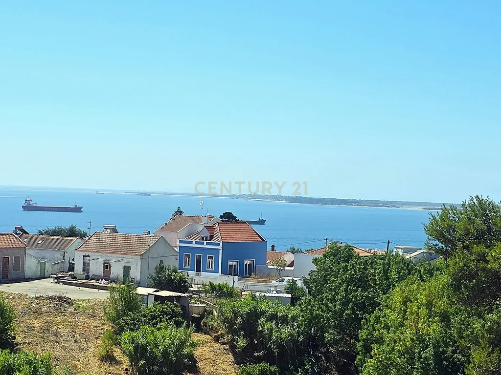 VIVER ENTRE O RIO, O MAR E A SERRA – UMA OPORTUNIDADE ÚNICA EM SETÚBAL! - Image 15