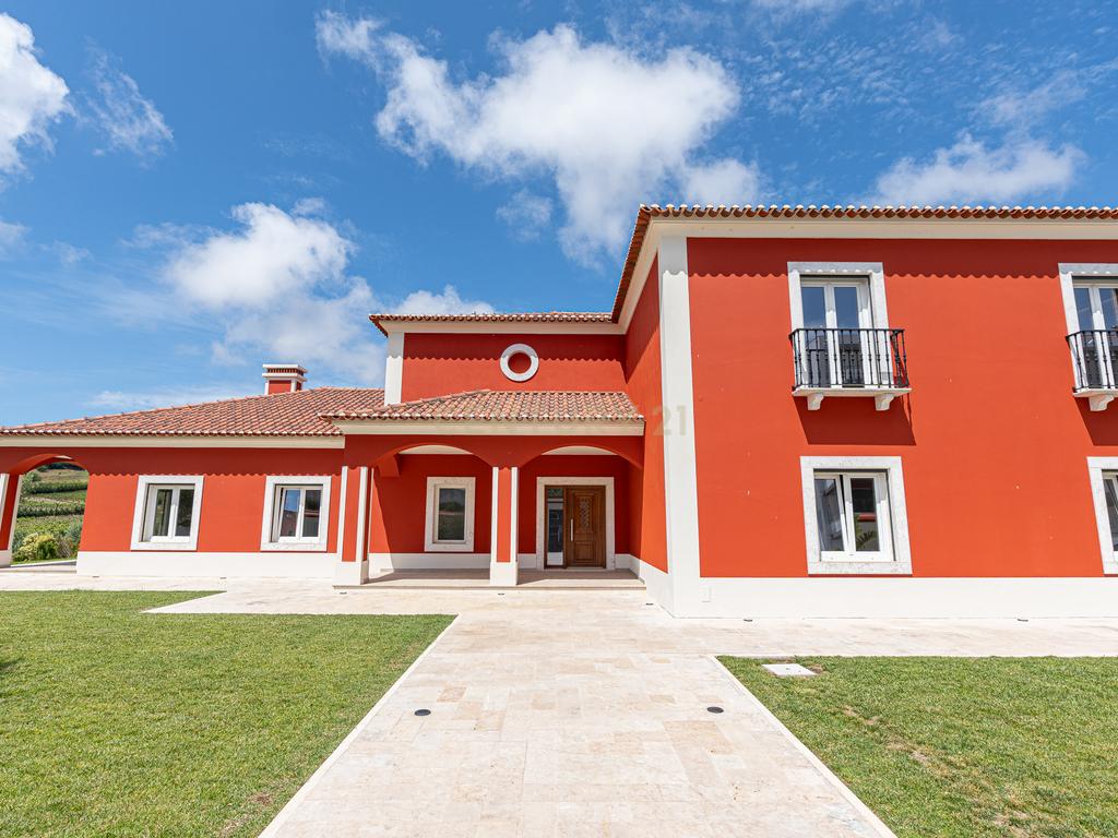 Moradia T6 de Luxo - 924 m² - Piscina - São Pedro da Cadeira - Nova - Image 4