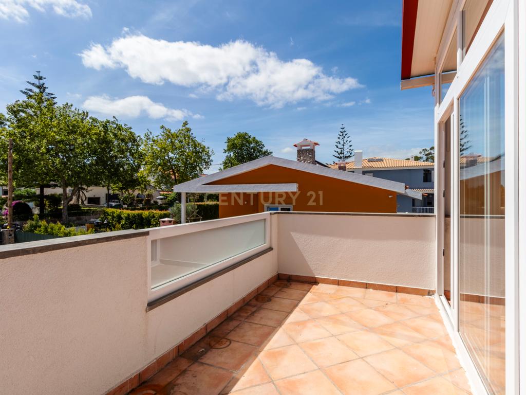 Moradia T4 como nova com piscina na Marisol em Lote de 500m² - Image 77
