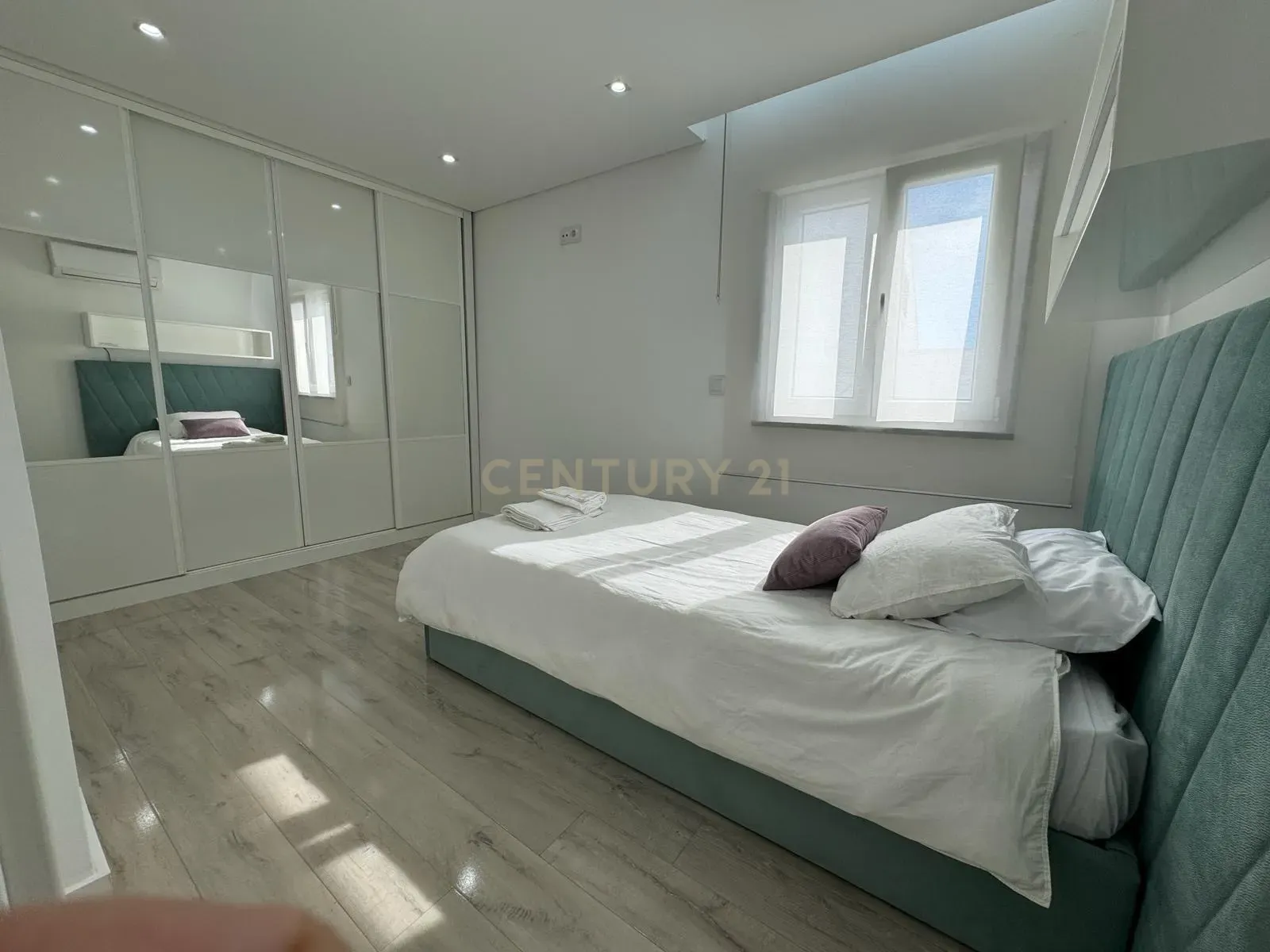 Casa Moderna T3 em Alfragide, Pronta a Habitar - Image 24