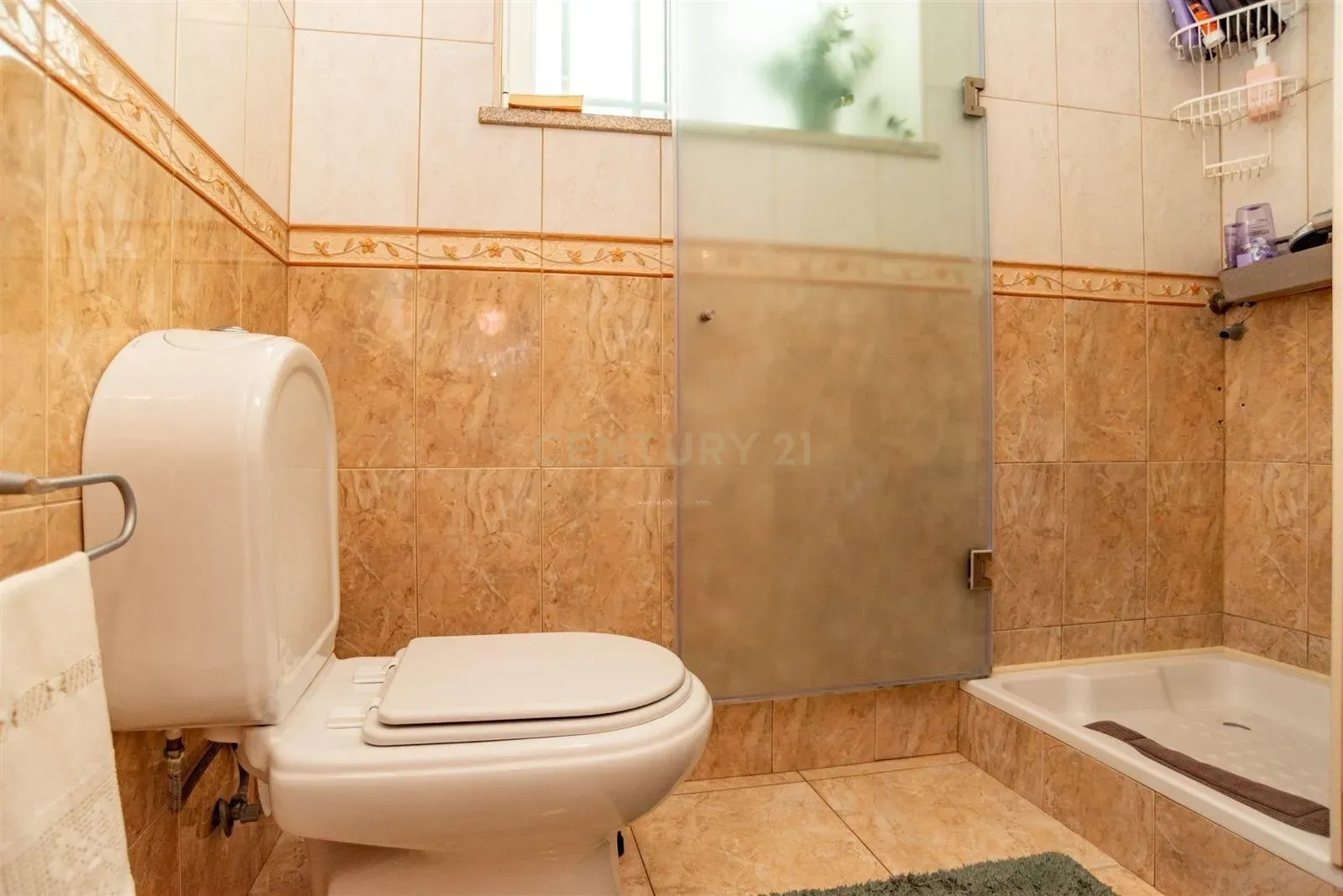 Moradia Isolada V4 com Piscina em Alpendorada – Oportunidade Única - Image 21