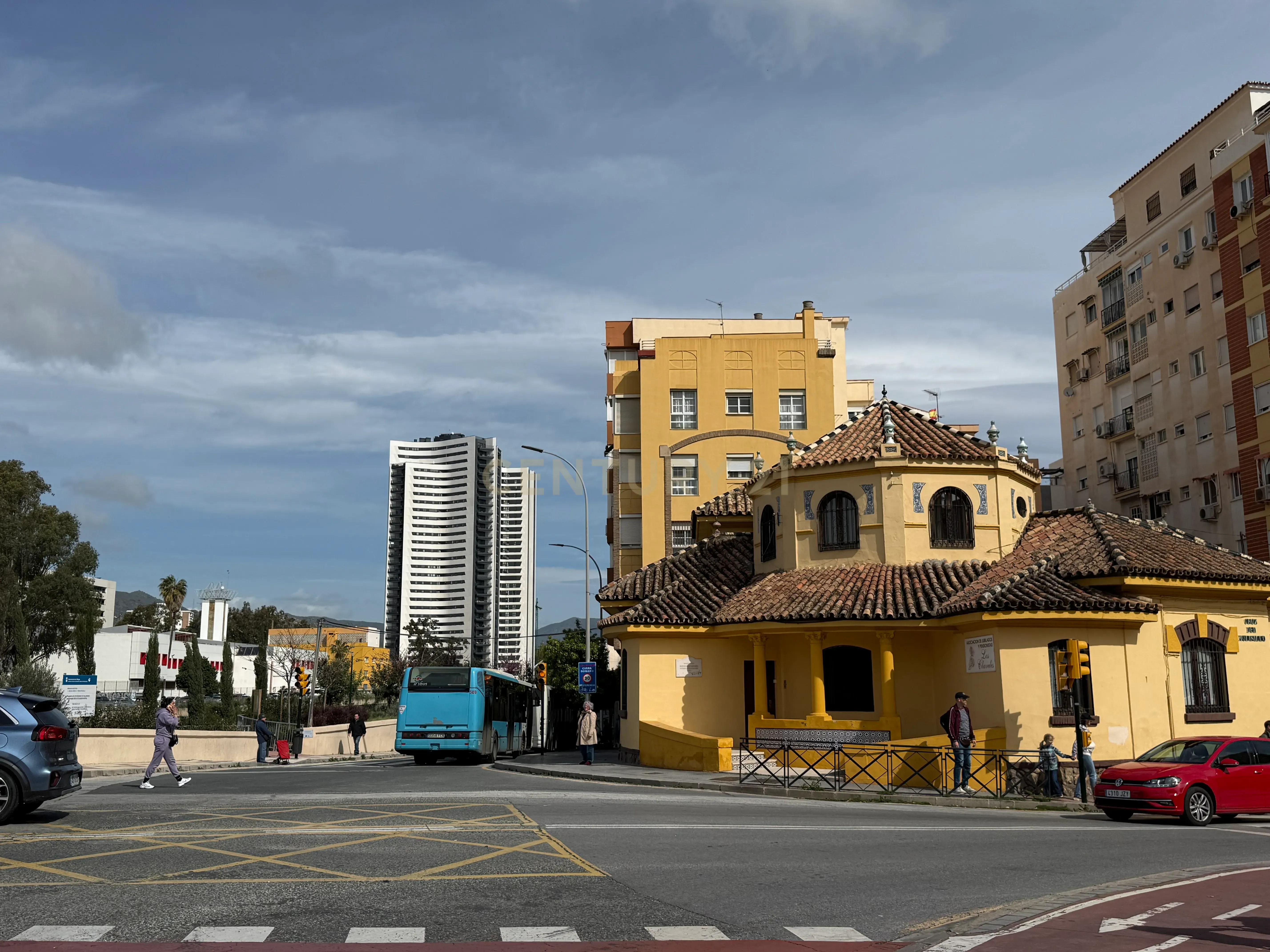 - Image 1