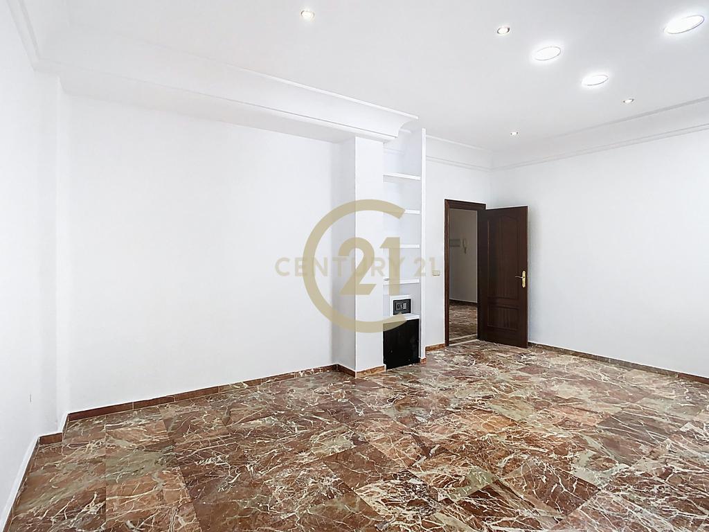 EXCELENTE ESCRITÓRIO NO CENTRO DE MALAGA - SOHO - Image 23