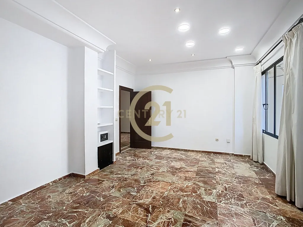 EXCELENTE ESCRITÓRIO NO CENTRO DE MALAGA - SOHO - Image 24
