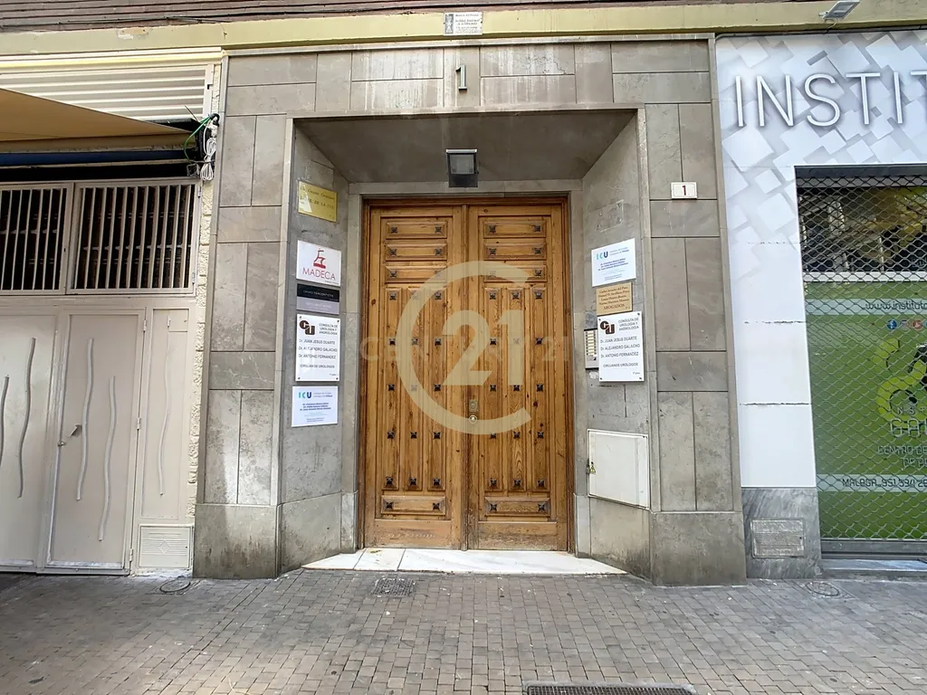 EXCELENTE ESCRITÓRIO NO CENTRO DE MALAGA - SOHO - Image 1