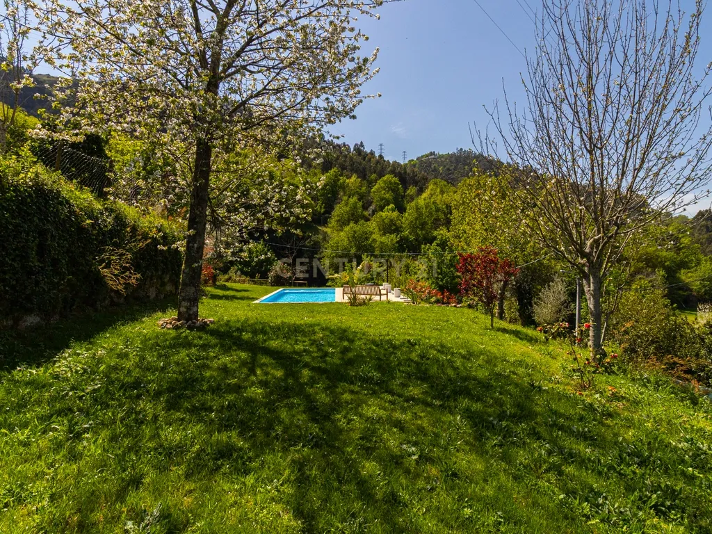 Um Refúgio no Gerês com 2 casas junto ao Rio - Image 68