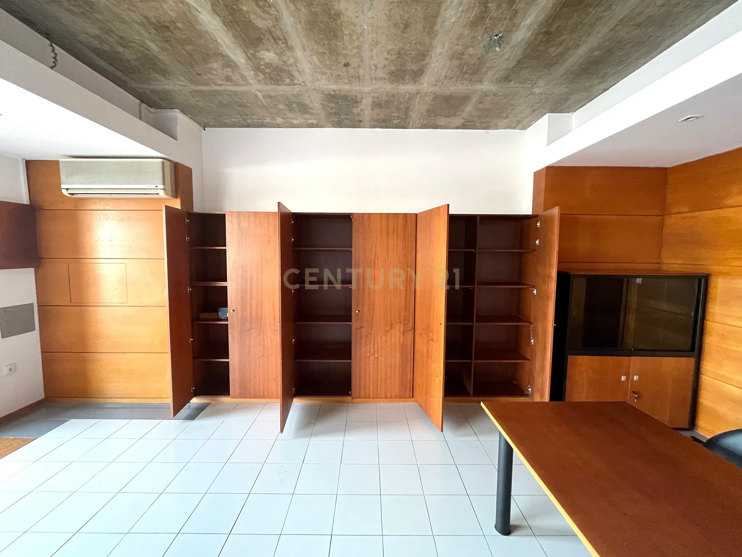 Loja para arrendamento em Marvila - Lisboa - Image 4