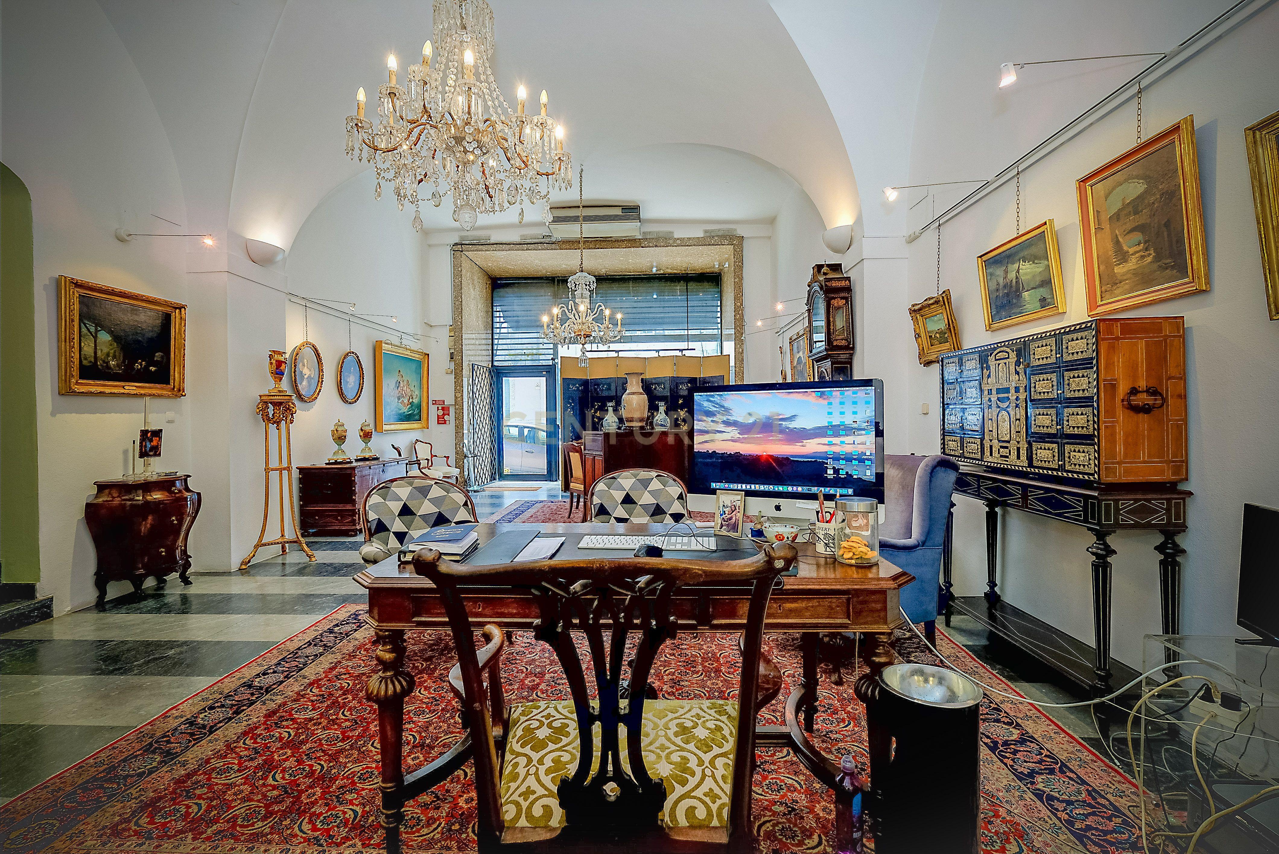 Fotografia 10 de Loja de Luxo em Lisboa, Misericórdia - 86m²