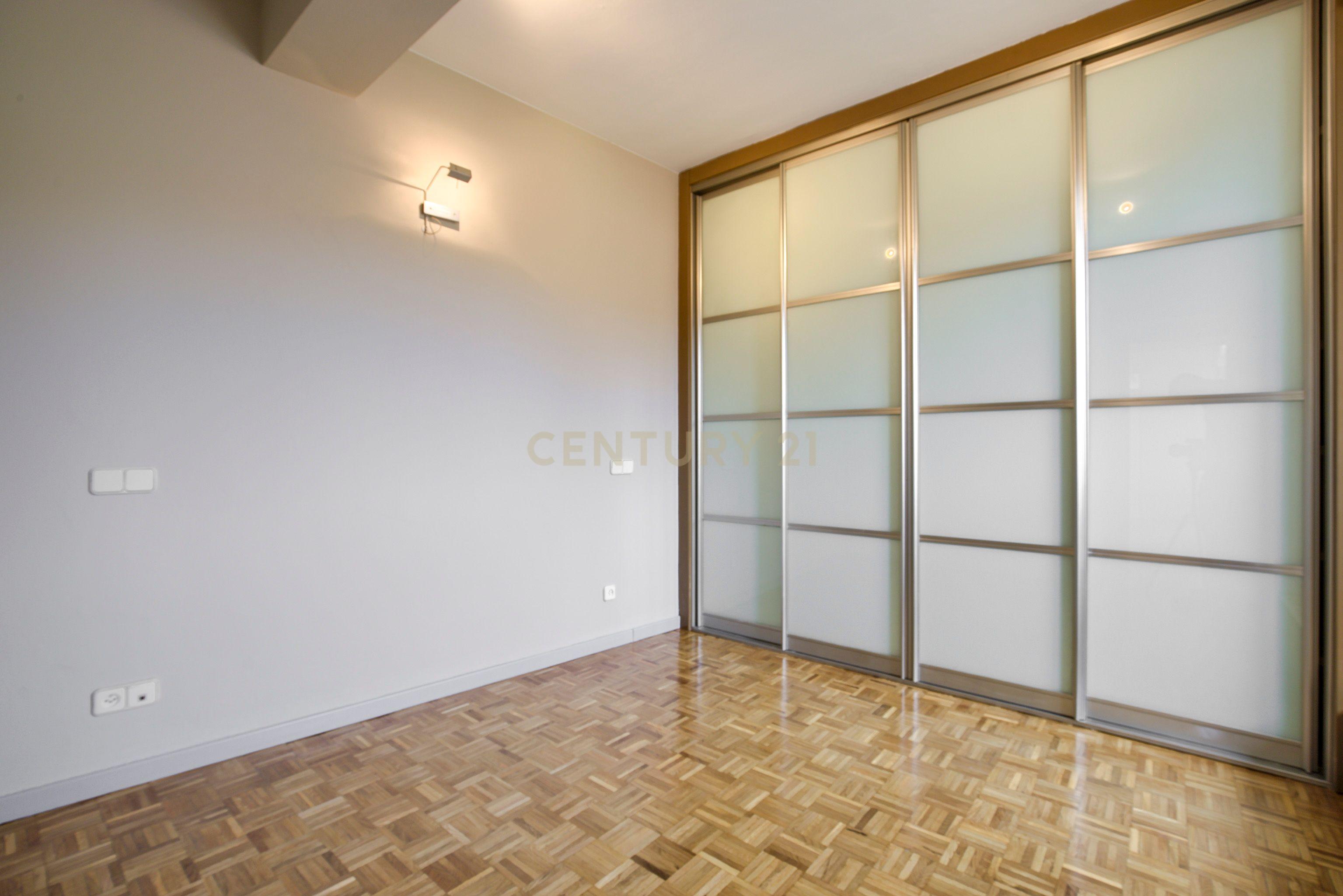 - Image 6