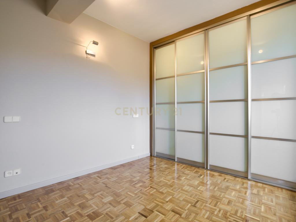  - Image 6