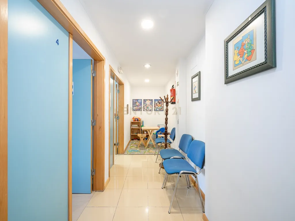 Clínica Pronta a Funcionar | Zona Central junto à Loja do Cidadão Setúbal - Image 13