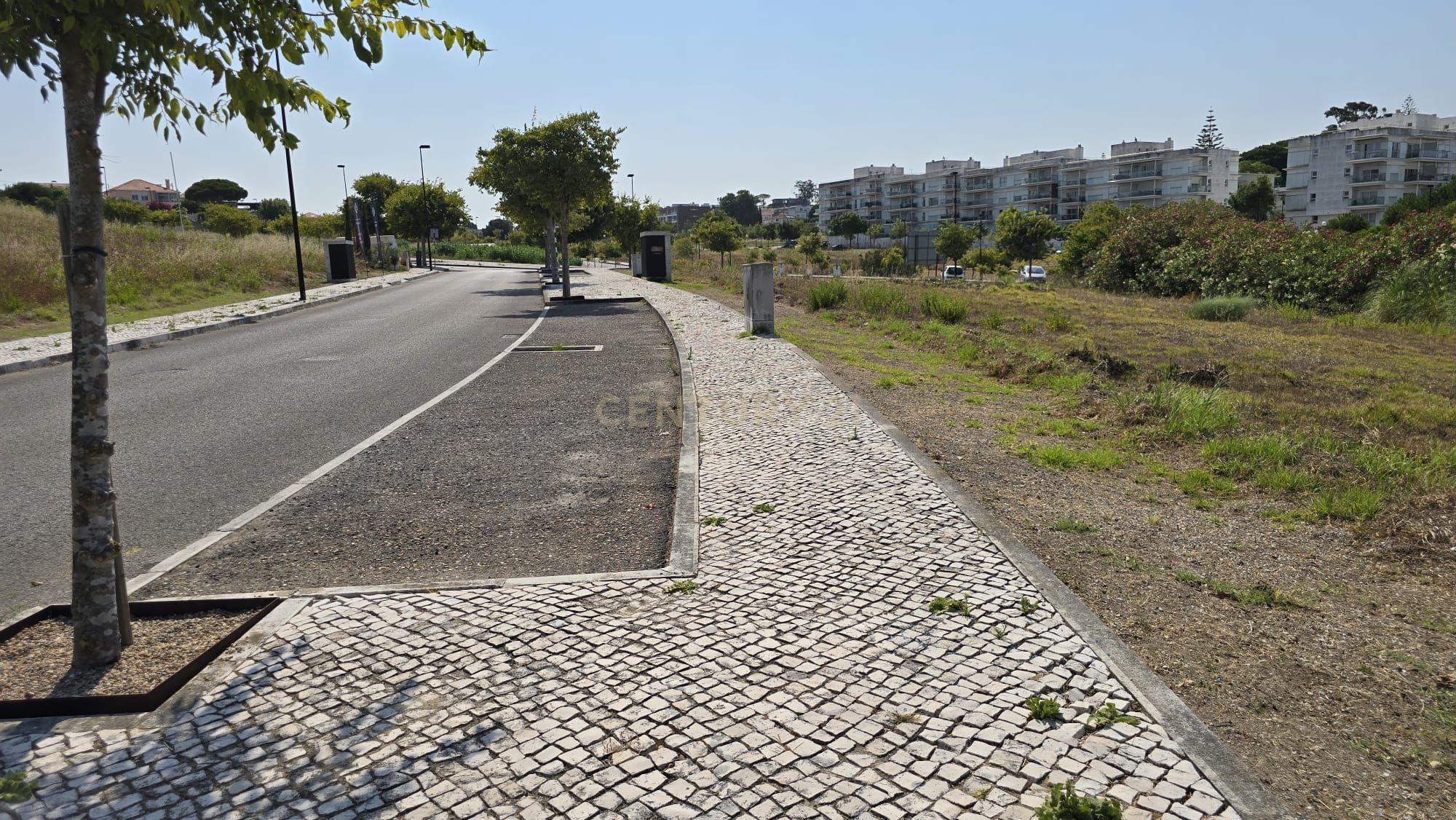 Fotografia 12 de 752 m² de Exclusividade num Novo Condomínio na Aldeia dos Capuchos.