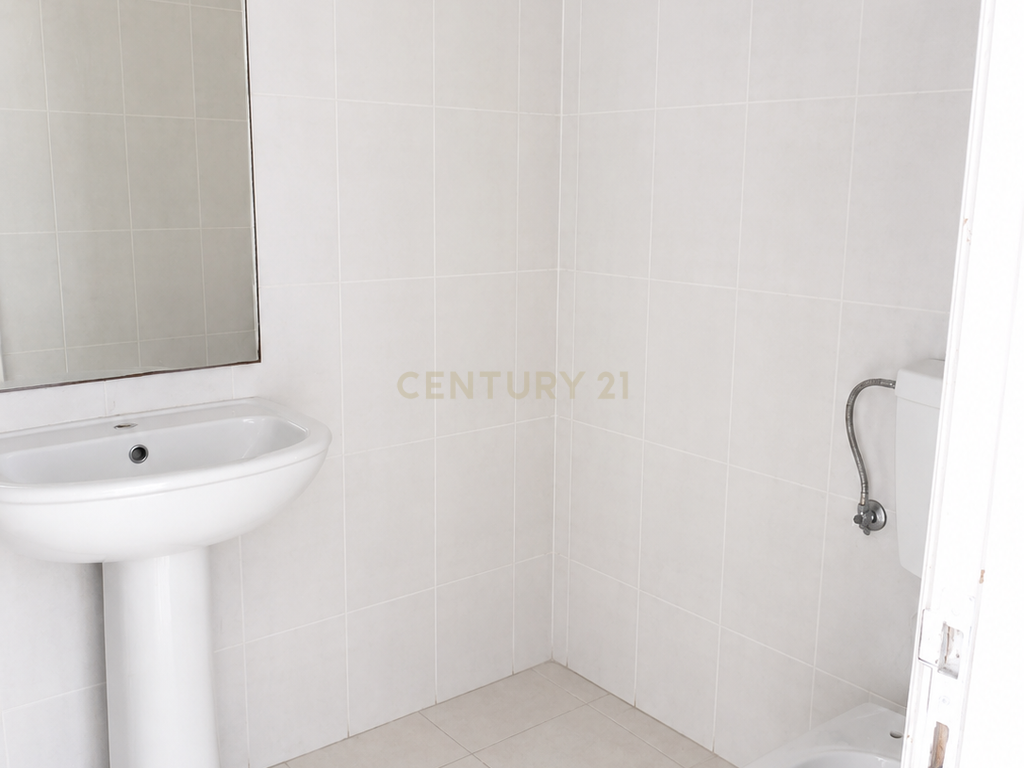 LOJA COMERCIAL COM DUAS FRENTES | PORTO SALVO | OEIRAS - Image 6