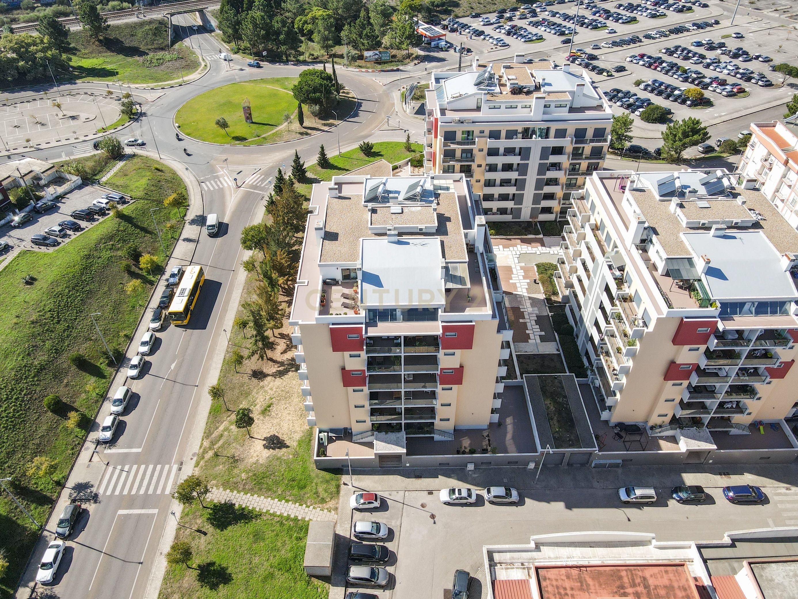 Apartamento Premium T3 Terraços d'Amora - Image 12