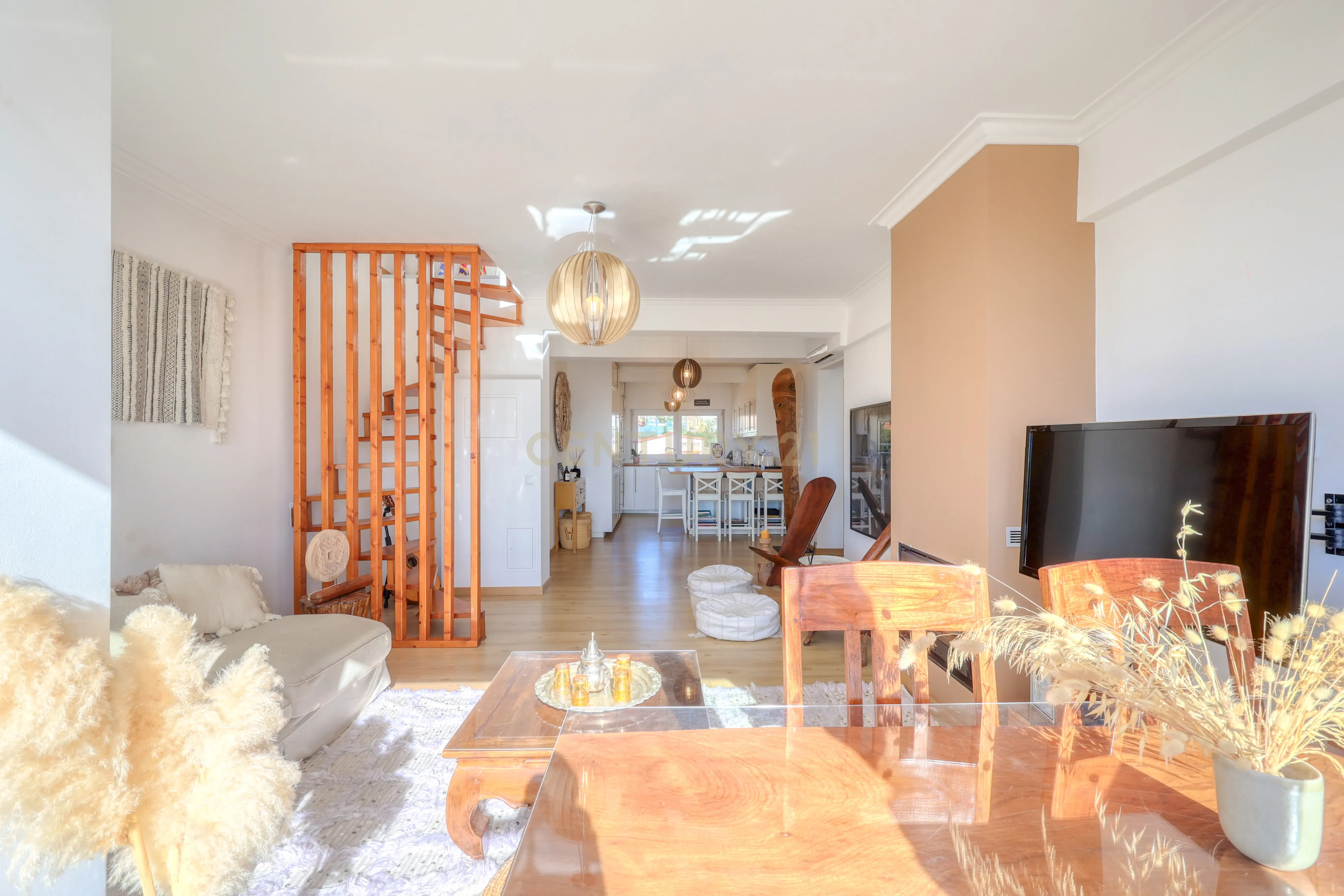 Deslumbrante Apartamento T4 Duplex com Vista Golfe para Venda no Estoril - Image 3