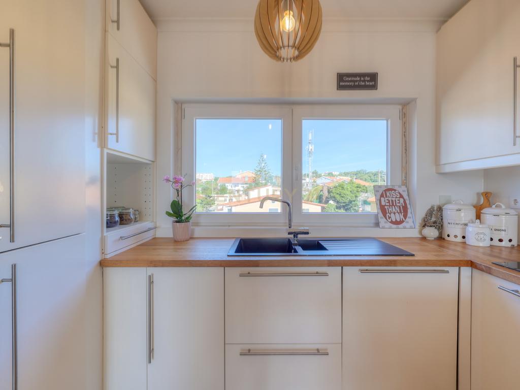 Deslumbrante Apartamento T4 Duplex com Vista Golfe para Venda no Estoril - Image 35